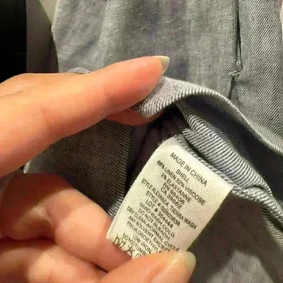 NWOT THEORY Ruffled Alexanda
Dress Light Denim Tierra Wash Sz 8
H053612R $245 - Picture 5 of 5